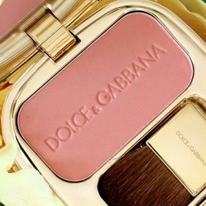 Dolce and Gabbana the blush in peach
